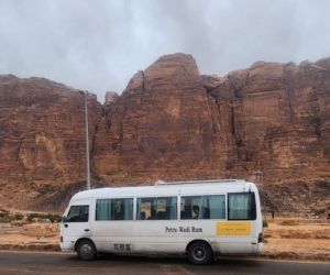 Petra - Wadi Rum Bus