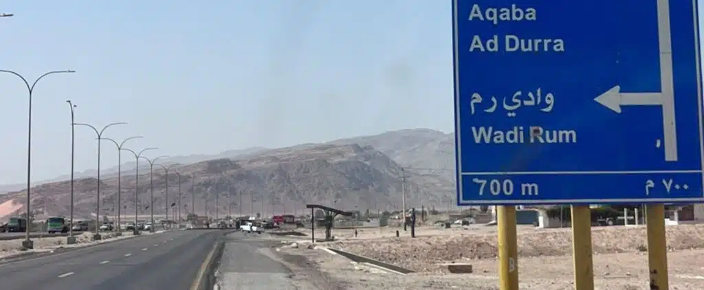 Visiting Wadi Rum: Your Guide to Traveling by Bus, Taxi, or Car