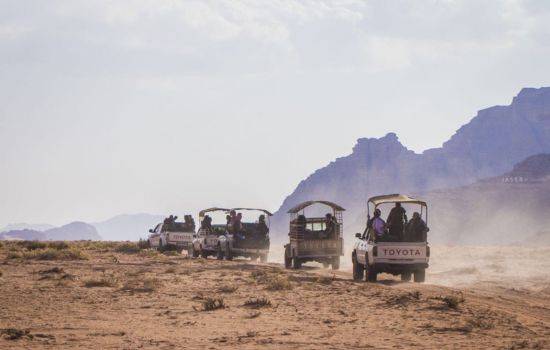 Wadi Rum Jeep, camel, Hiking Tours Bedouin Desert Camp